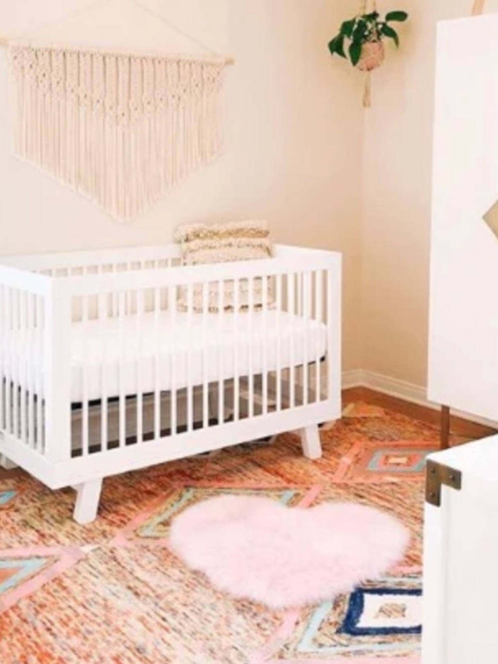 NEW Kroma Carpets Machine Washable Pink Heart Faux Sheepskin Rug